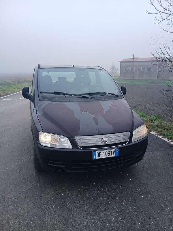Usata Fiat Multipla 95 CV (69 kW) 2004 Monovolume