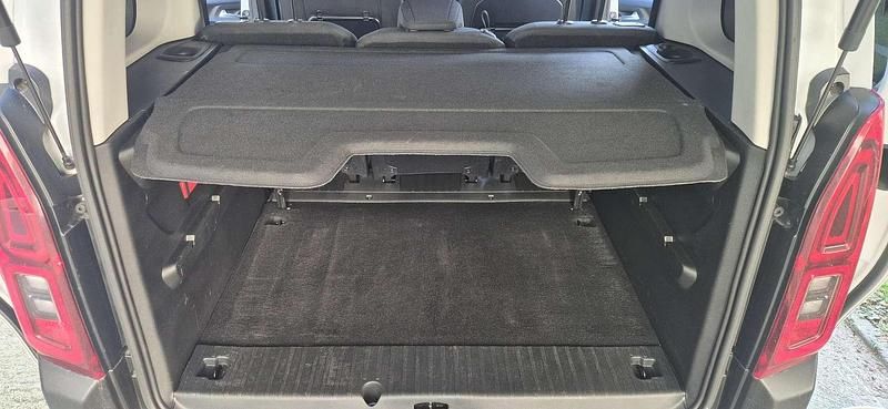 Usata Fiat Doblò 105 CV (77 kW) 2024 Bianco Monovolume