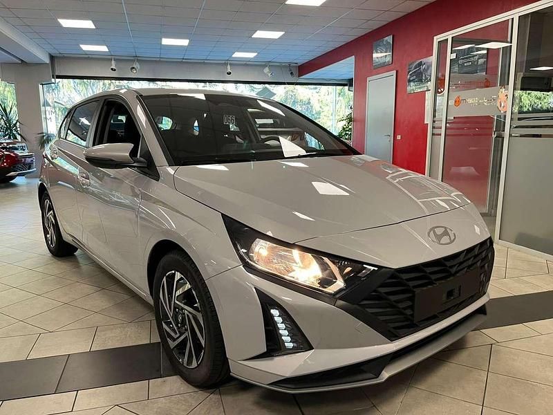 Nuova Hyundai i20 79 CV (58 kW) 2025 Grigio Utilitaria