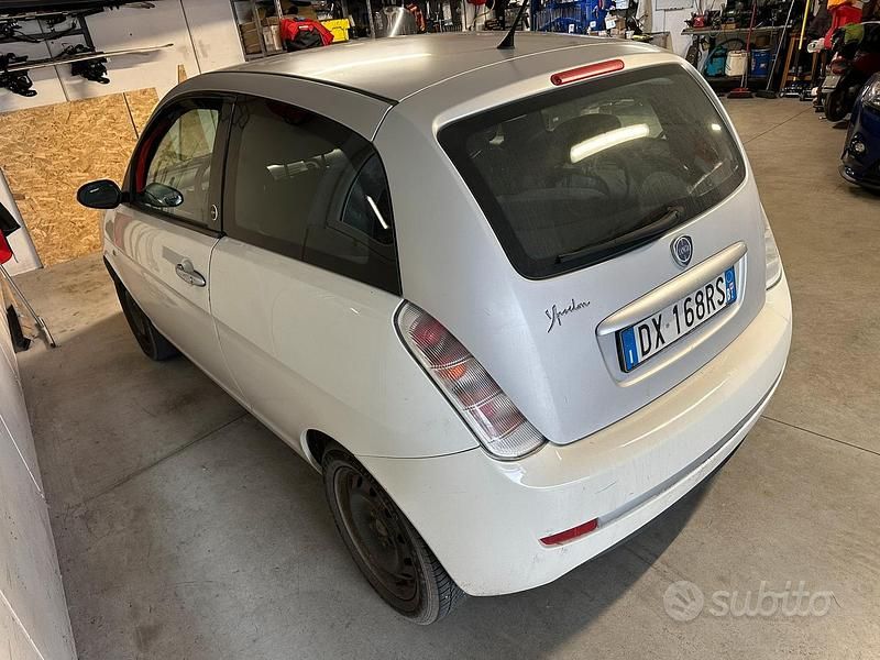 Usata Lancia Ypsilon Platinum 77 CV (56 kW) 2009 Utilitaria