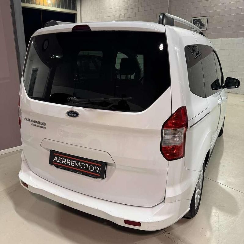 Usata Ford Tourneo Titanium 95 CV (69 kW) 2015 Bianco Furgone