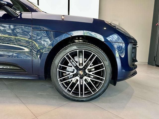 Usata Porsche Macan T 265 CV (194 kW) 2021 Midnight blue metallic SUV
