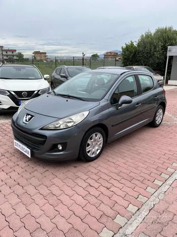 Usata Peugeot 207 Active 95 CV (69 kW) 2009 Grigio Berlina