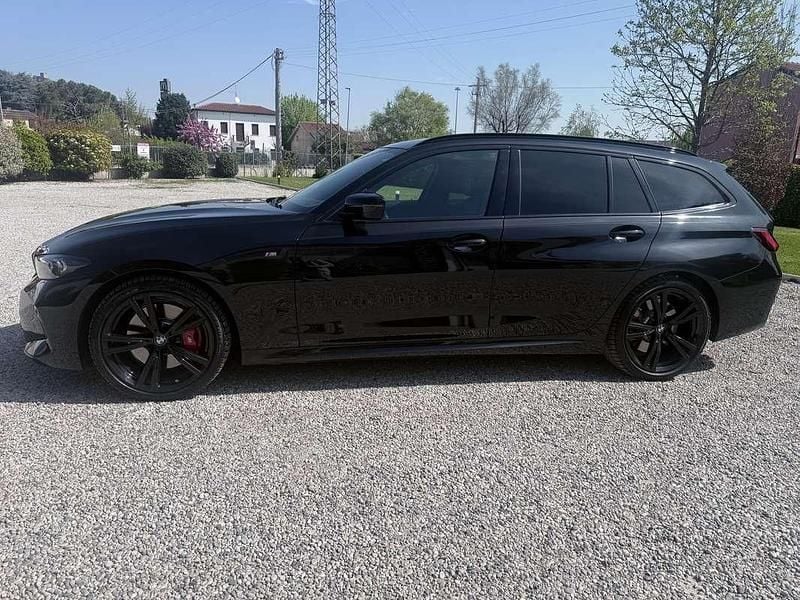 Usata BMW 320 M Sport 190 CV (139 kW) 2024 Nero Station wagon