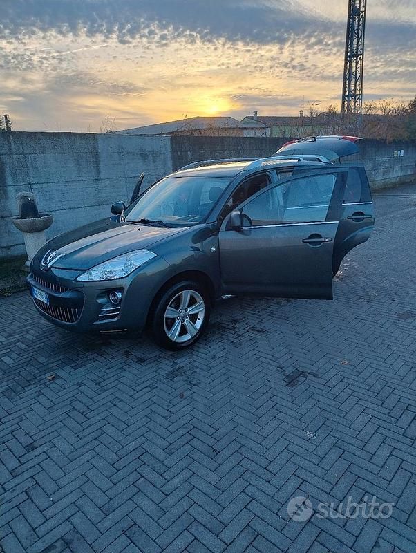 Usata Peugeot 4007 2010 Verde SUV