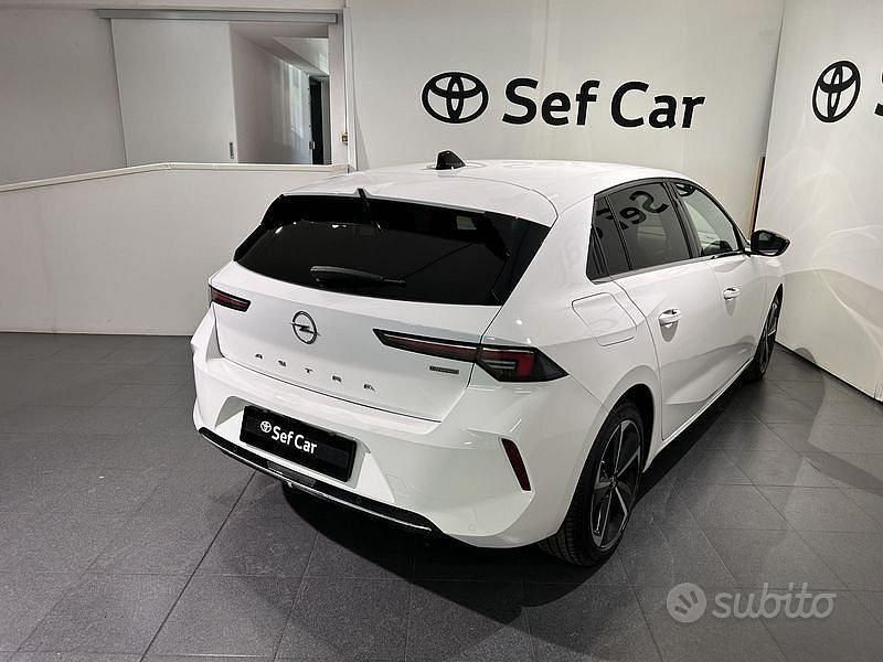 Usata Opel Astra Elegance 181 CV (133 kW) 2023 Bianco Berlina