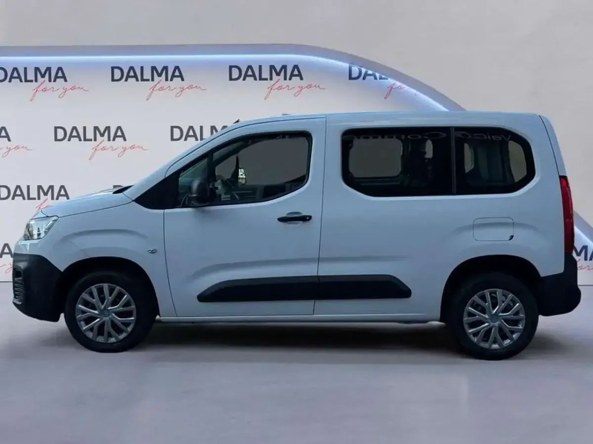 Usata Citroën Berlingo 102 CV (75 kW) 2021 Bianco Monovolume