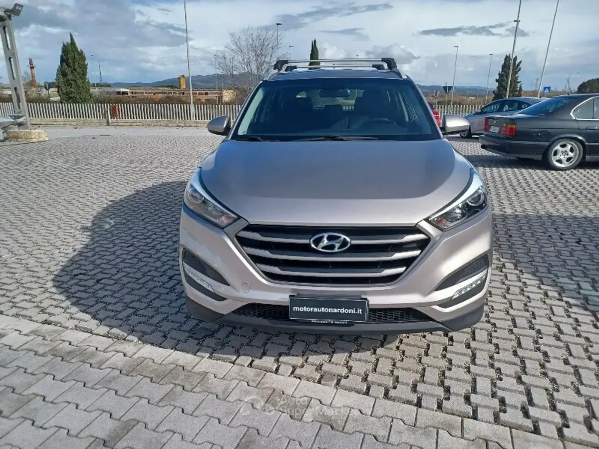 Begagnad Hyundai Tucson Classic 132 HK (97 kW) 2017 Grå SUV