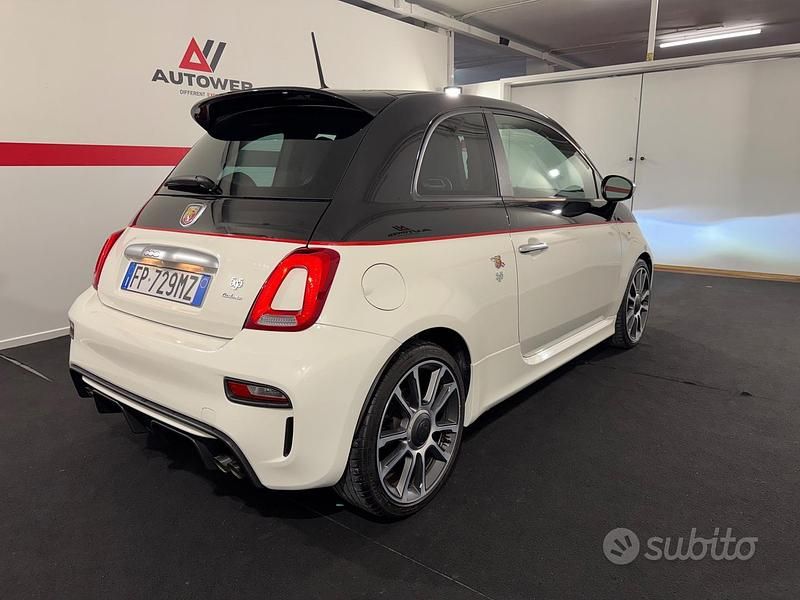 Usata Abarth 595 Turismo 165 CV (121 kW) 2018 Bianco Berlina
