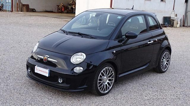 Usata Abarth 500 Custom 135 CV (99 kW) 2015 Nero Utilitaria