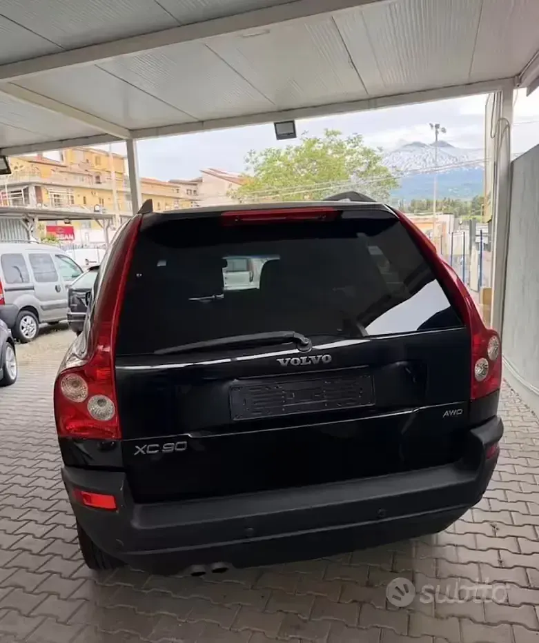 Usata Volvo XC90 185 CV (136 kW) 2006 Nero SUV