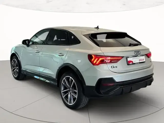 Usata Audi Q3 Sportback S-Line 193 CV (141 kW) 2025 Argento cavo metallizzato SUV