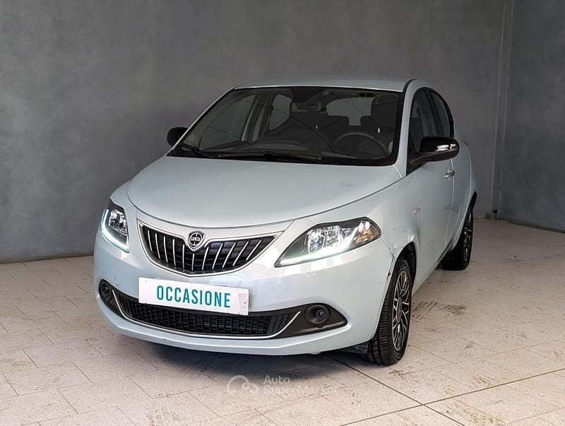 Usata Lancia Ypsilon 97 CV (71 kW) 2023 Utilitaria