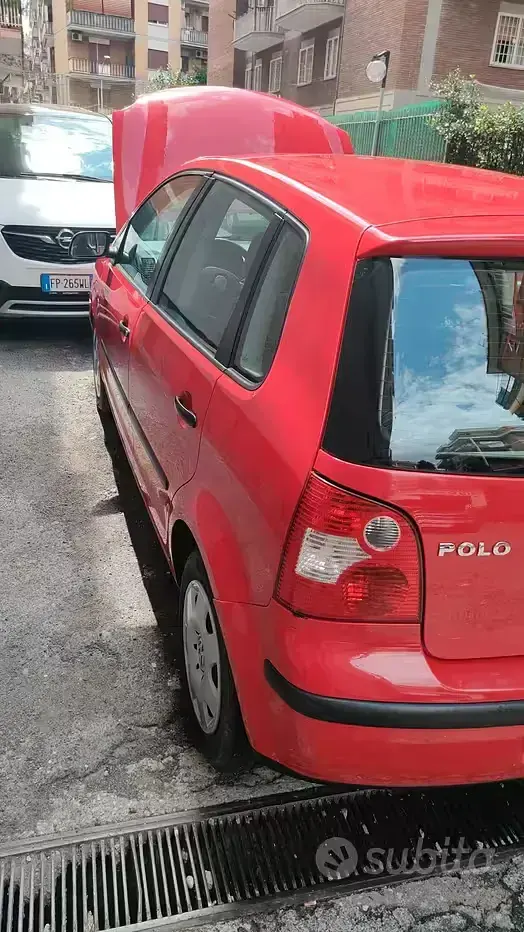 Usata VW Polo 64 CV (47 kW) 2004 Rosso Utilitaria