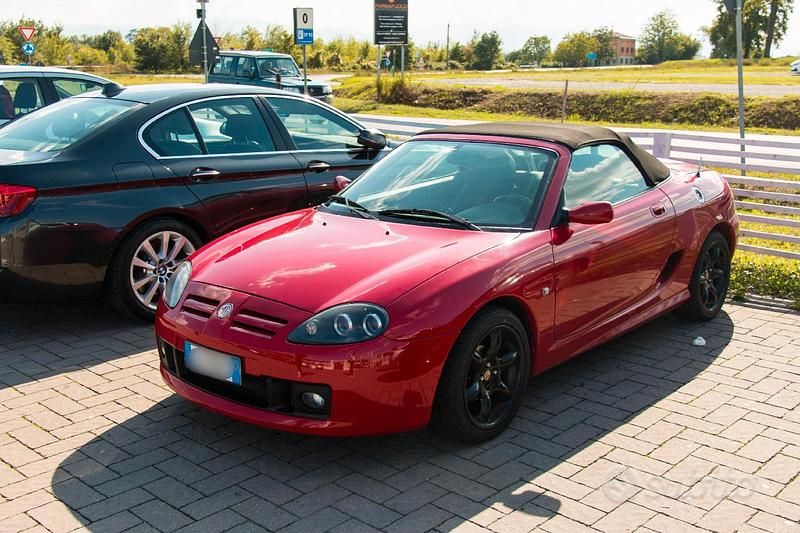 Usata MG TF 136 CV (100 kW) 2002 Rosso Cabrio