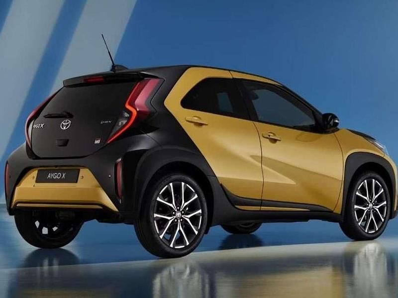 Nuova Toyota Aygo X Premium 92 CV (67 kW) 2025 Vari colori disponibili SUV