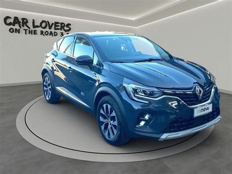 Usata Renault Captur Techno 140 CV (102 kW) 2023 Blu scuro SUV