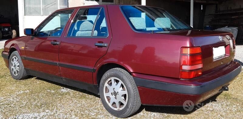 Usata Lancia Thema 201 CV (147 kW) 1993 Rosso Utilitaria