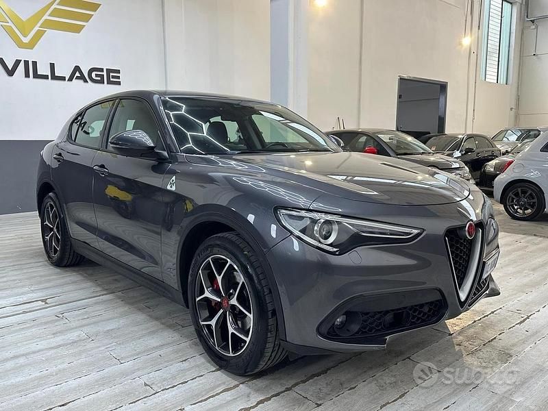 Usata Alfa Romeo Stelvio Executive 190 CV (139 kW) 2020 Grigio SUV
