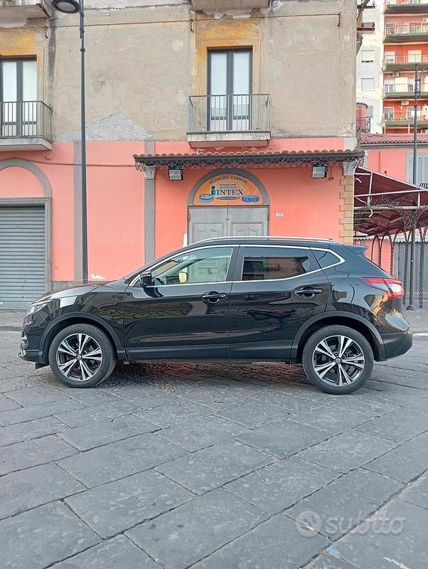 Usata Nissan Qashqai 2019 Nero SUV