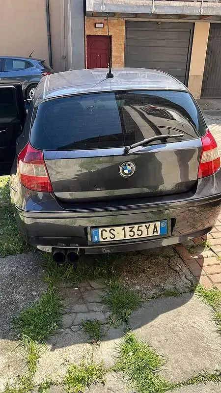 Usata BMW 118 129 CV (94 kW) 2005 Utilitaria