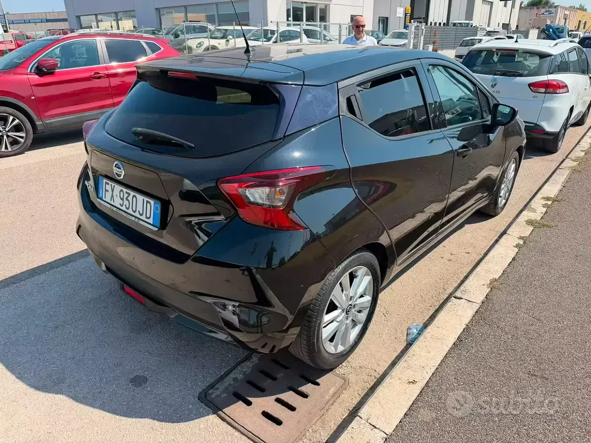 Usata Nissan Micra 101 CV (74 kW) 2019 Nero Utilitaria