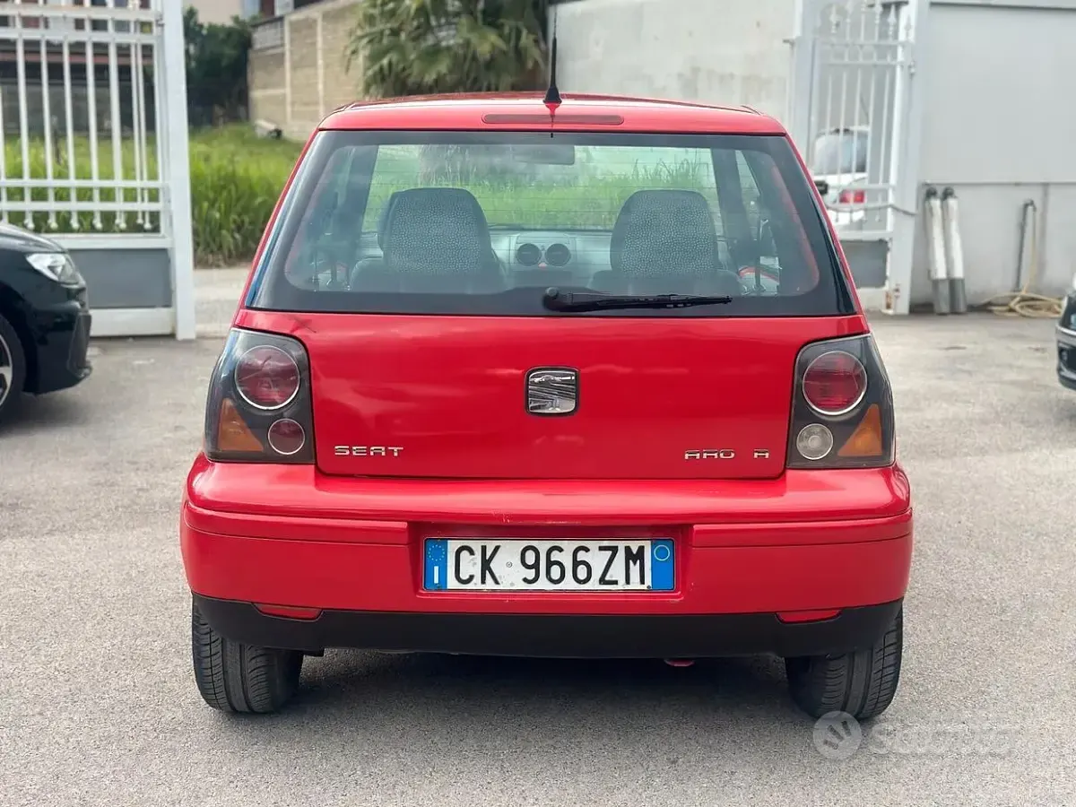 Usata Seat Arosa Stella 50 CV (36 kW) 2003 Rosso Utilitaria
