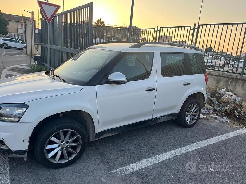 Bianco Usata 2014 Skoda Yeti SUV | 7000 € (Molto cara) - Immagine 1/4
