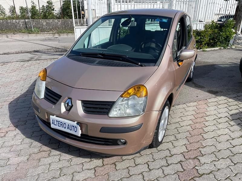Usata Renault Modus Luxe 82 CV (60 kW) 2005 Marrone Monovolume