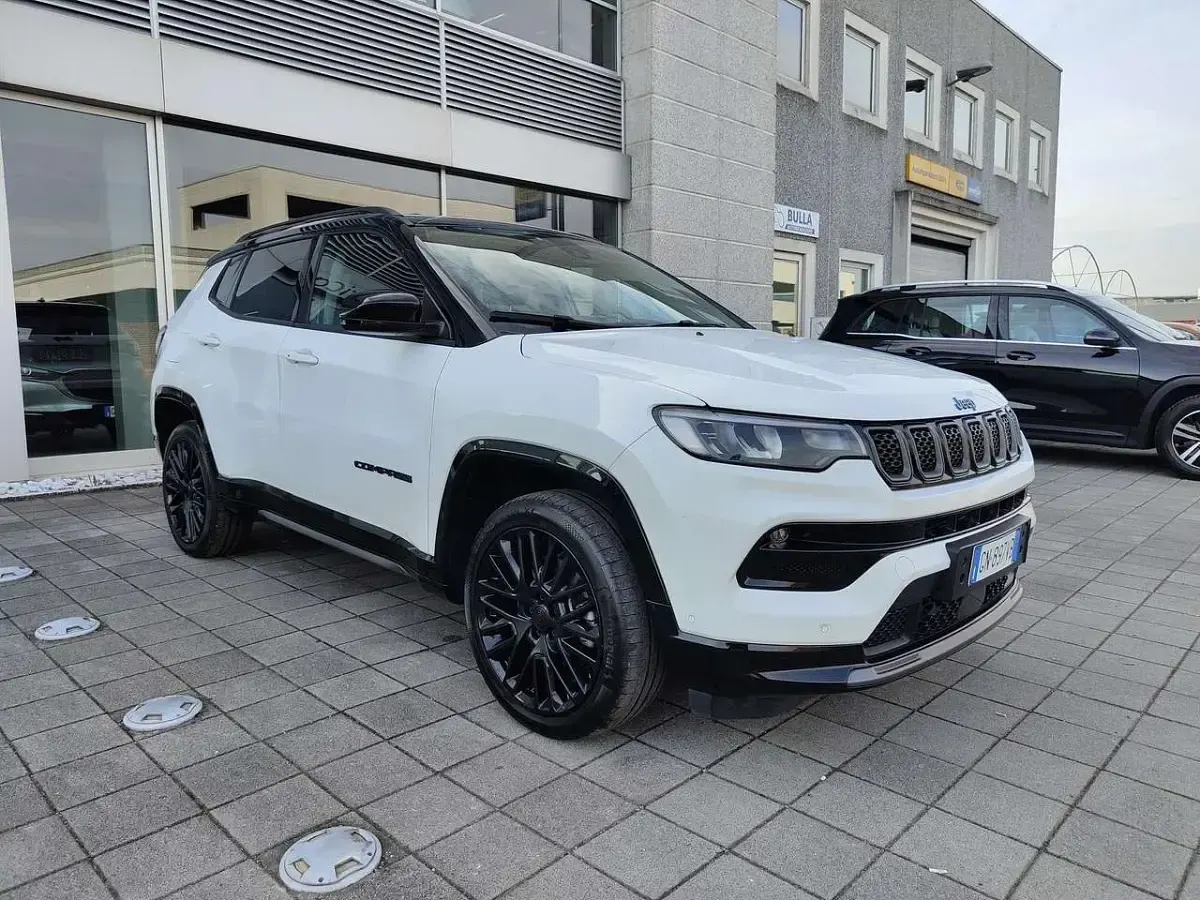 Usata Jeep Compass 179 CV (131 kW) 2023 Bianco SUV