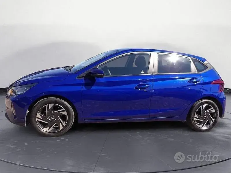 Usata Hyundai i20 84 CV (61 kW) 2023 Bluazzurro Utilitaria