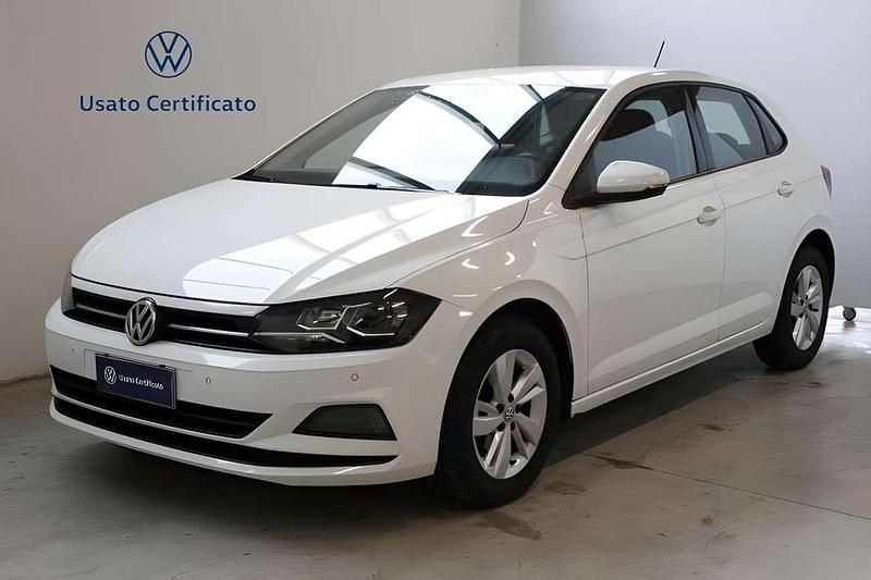 Usata VW Polo Comfortline 65 CV (47 kW) 2018 0q pure white Berlina