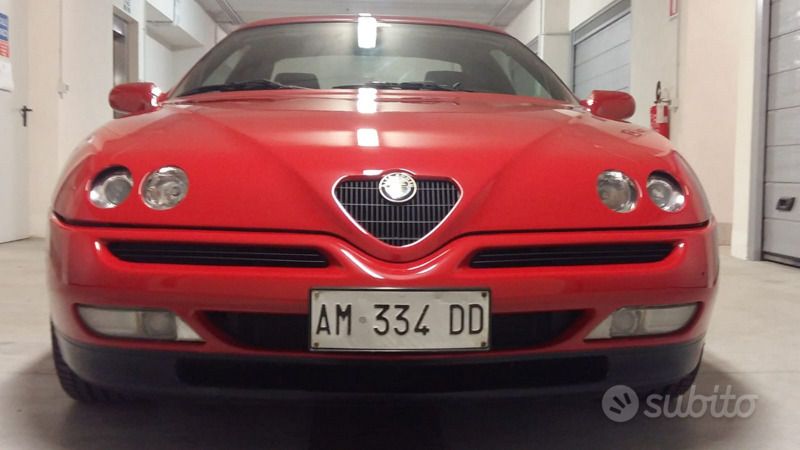Usata Alfa Romeo GTV Lusso 150 CV (110 kW) 1996 Rosso Coupé