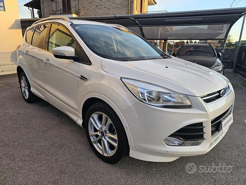 Usata Ford Kuga Titanium X 180 CV (132 kW) 2015 Bianco SUV