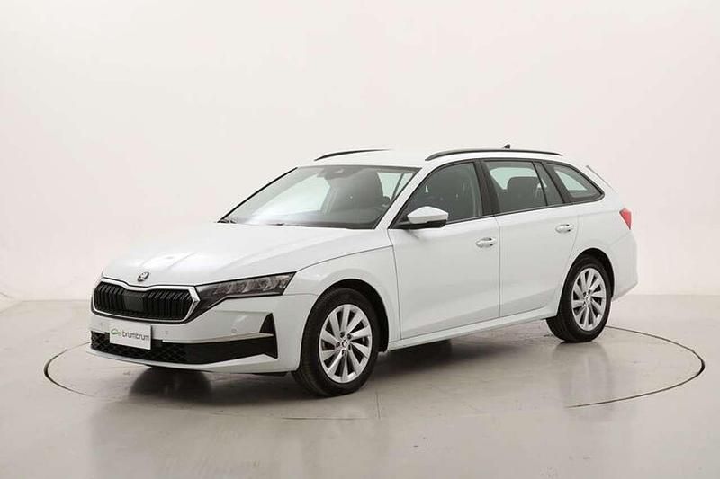 Usata Skoda Octavia Selection 150 CV (110 kW) 2024 Bianco Station wagon
