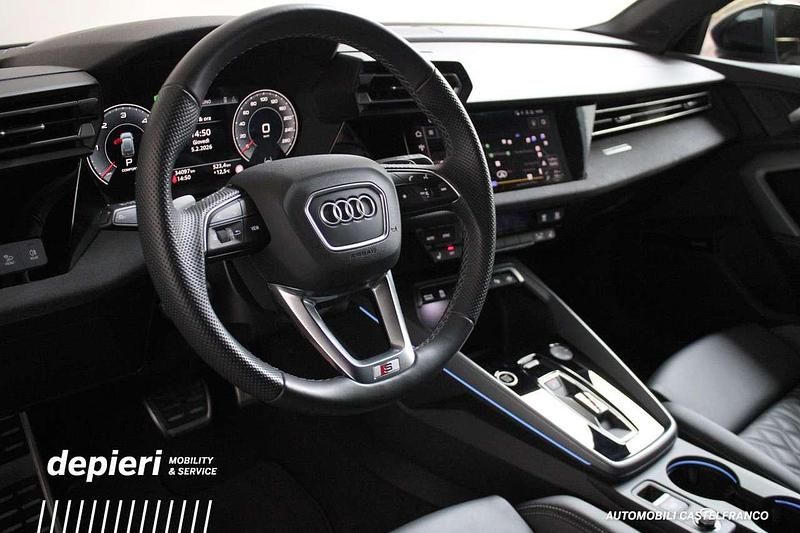 Usata Audi A3 Ambiente 150 CV (110 kW) 2024 Grigio Utilitaria