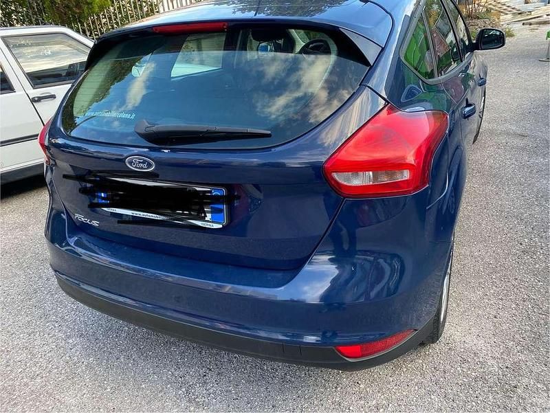 Usata 2015 Ford Focus Titanium Berlina | 4600 € (Super prezzo) - Immagine 1/4