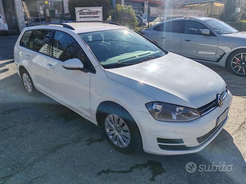 Usata VW Golf VII Comfortline 110 CV (80 kW) 2015 Bianco Station wagon