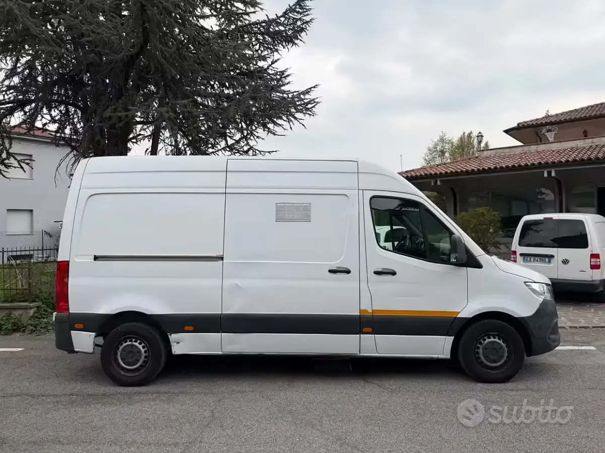 Usata Mercedes Sprinter 114 CV (83 kW) 2020 Bianco Furgone
