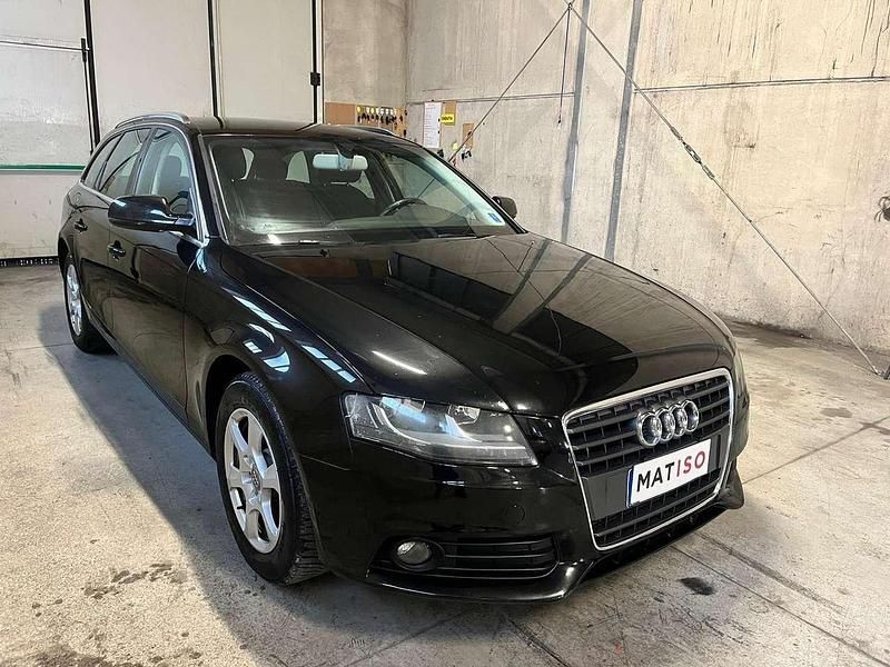 Nero Usata 2011 Audi A4 Station wagon | 4990 € (Ottimo prezzo) - Immagine 1/4