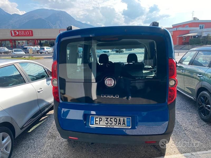 Usata Fiat Doblò Active 90 CV (66 kW) 2012 Blu Monovolume