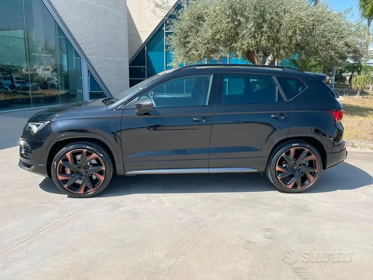 Usata Cupra Ateca 300 CV (220 kW) 2023 Nero SUV