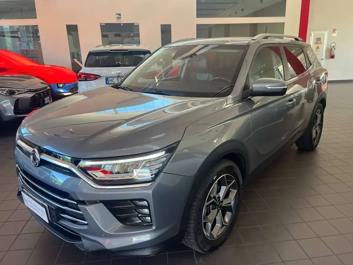 Usata SsangYong Korando 136 CV (100 kW) 2020 Argento SUV