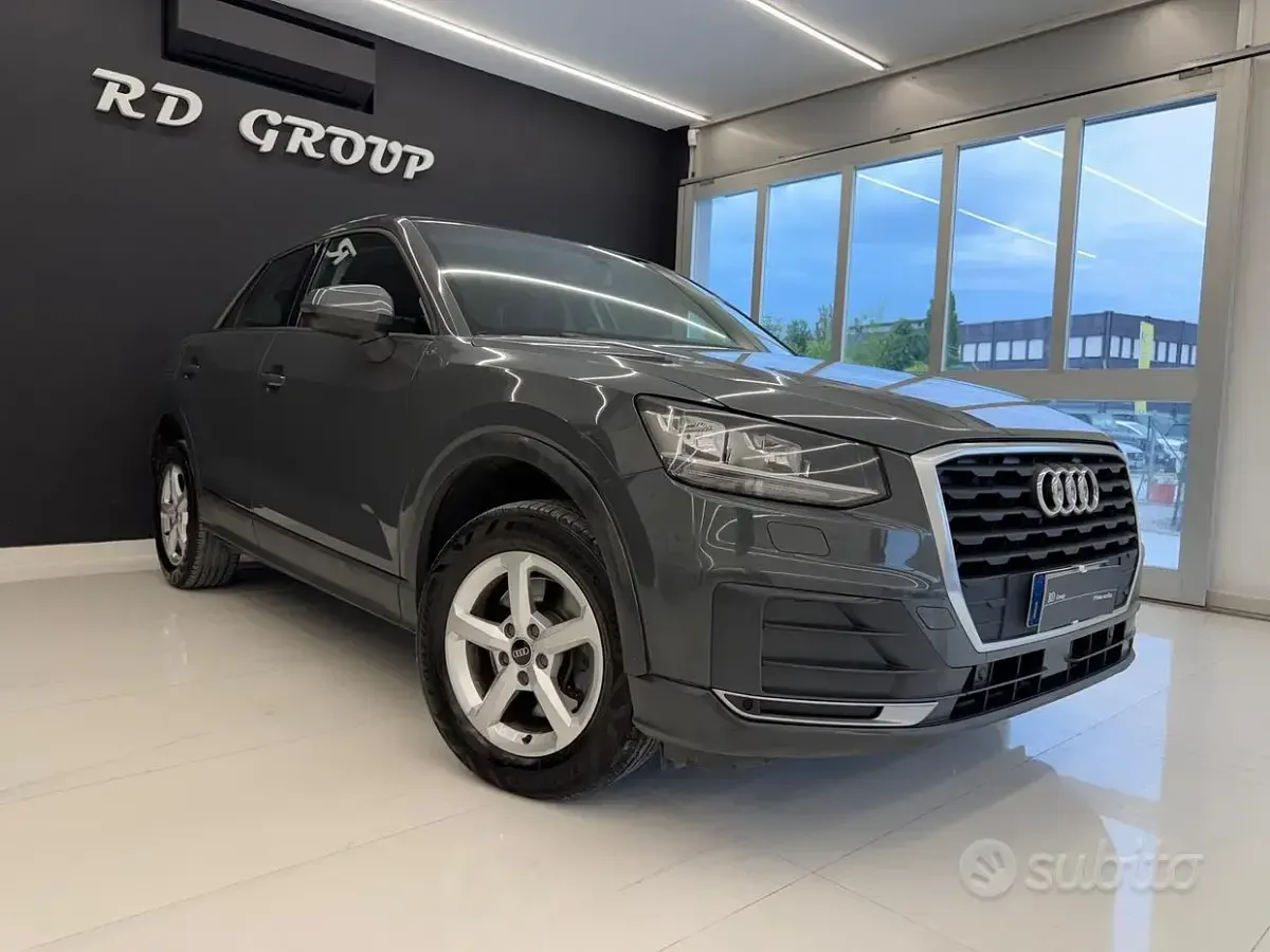 Usata Audi Q2 Business 116 CV (85 kW) 2018 Grigio SUV