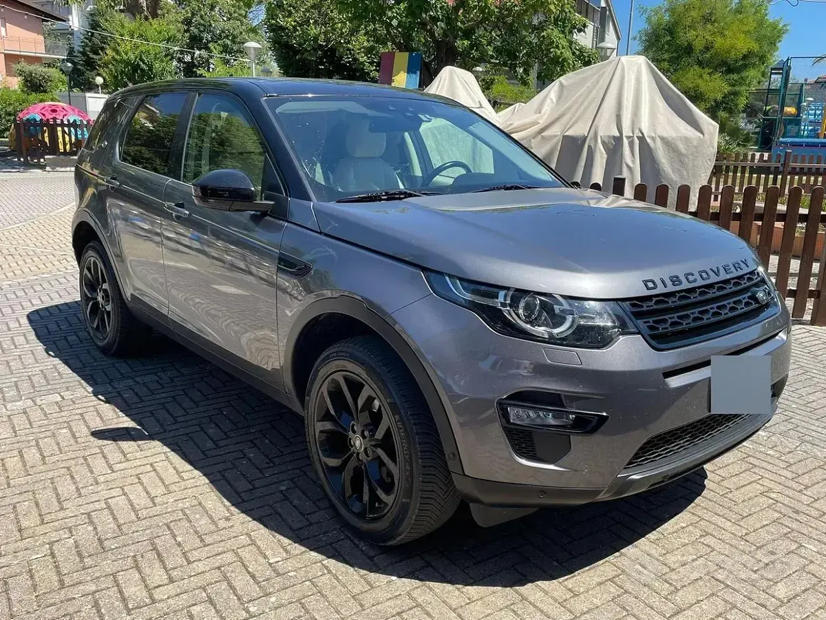 Usata Land Rover Discovery Sport 179 CV (131 kW) 2016 Grigio SUV