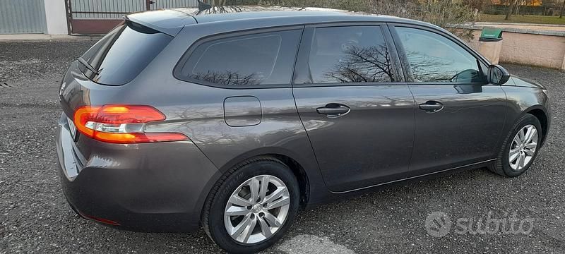 Usata Peugeot 308 2019 Grigio Berlina