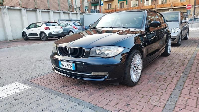 Usata BMW 118 Cabriolet 145 CV (106 kW) 2009 Nero Cabrio