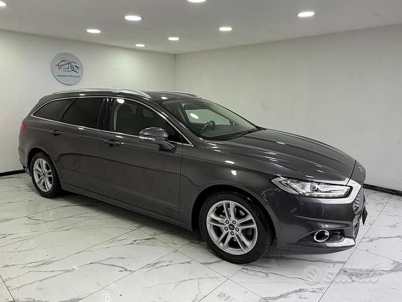 Usata Ford Mondeo Titanium 150 CV (110 kW) 2015 Grigio Station wagon