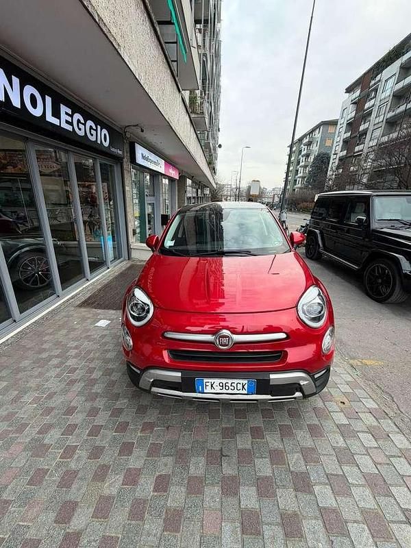 Usata Fiat 500 Cross Plus 140 CV (102 kW) 2017 Rosso Station wagon