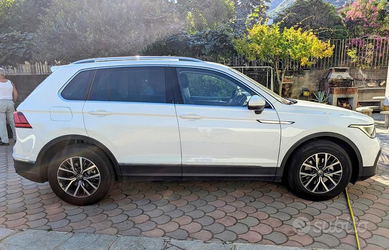 Usata VW Tiguan 150 CV (110 kW) 2022 Bianco SUV